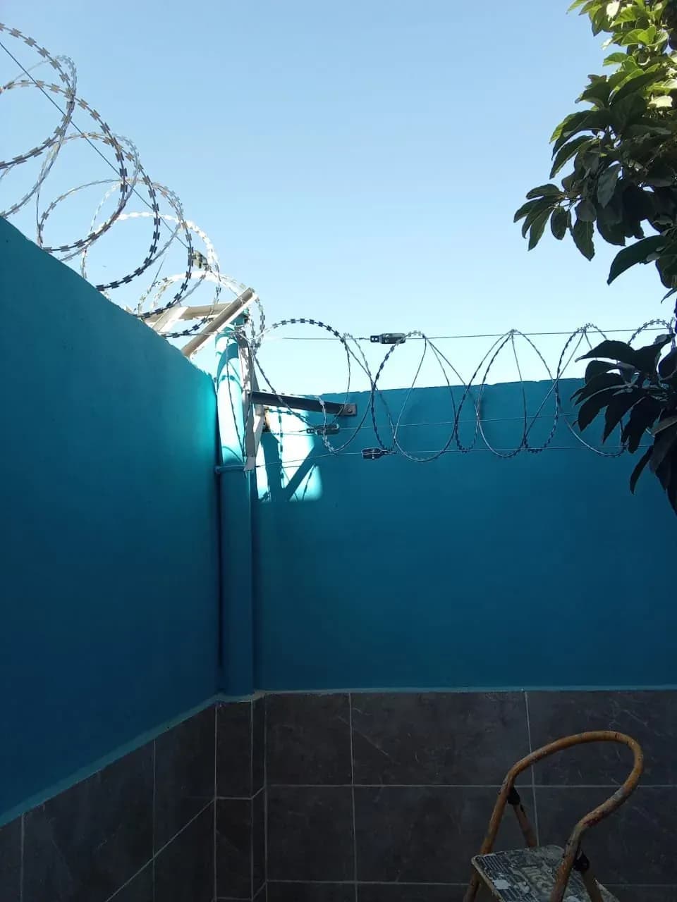 Fence installation site by Clôturama SN